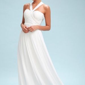 NWT, Lulu's–CLASSICAL WHITE CONVERTIBLE MAXI DRESS